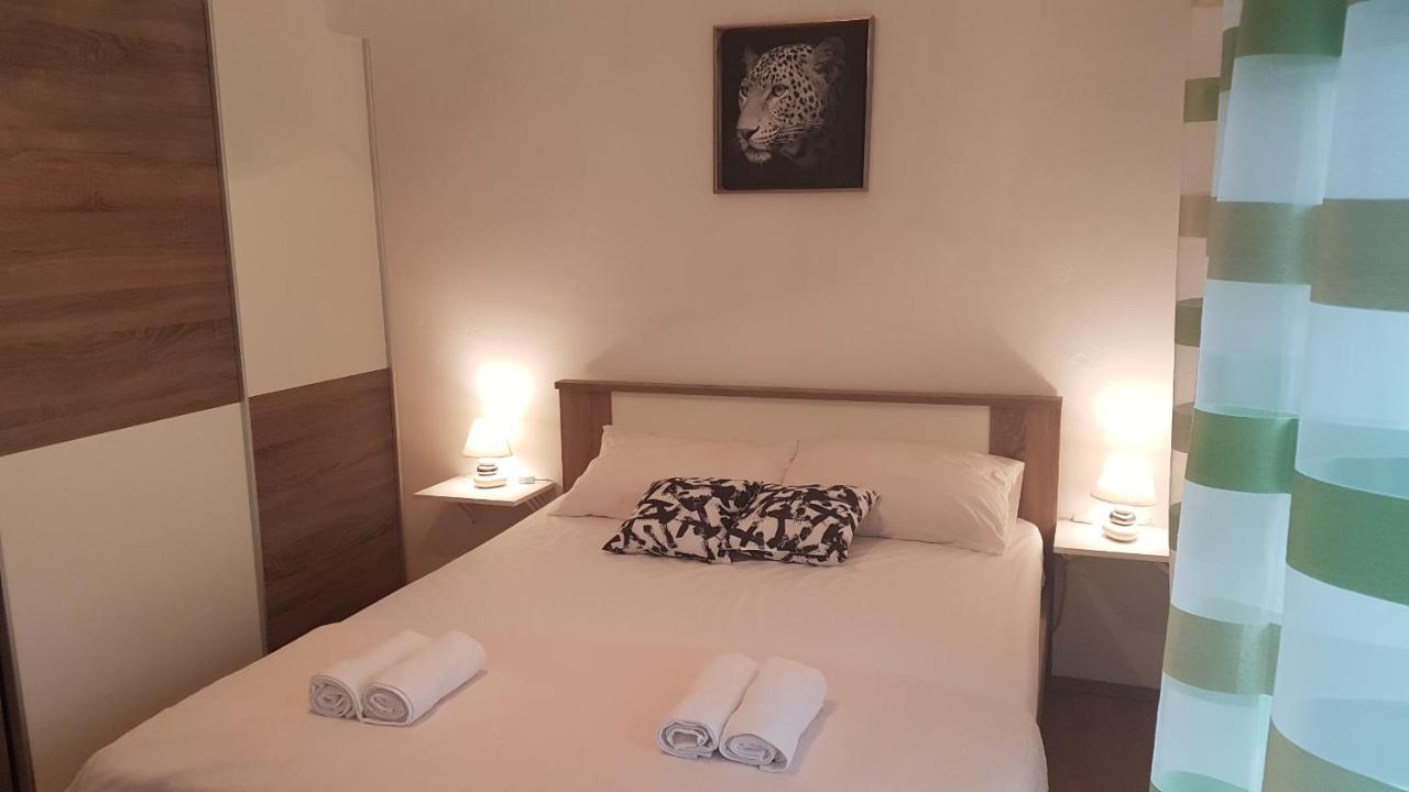 Apartmani Ab ピロヴァッツ エクステリア 写真
